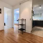 Bright Spacious And Modern With Terrace ローザンヌ