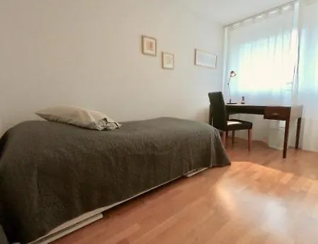 Bright Spacious And Modern With Terrace 公寓