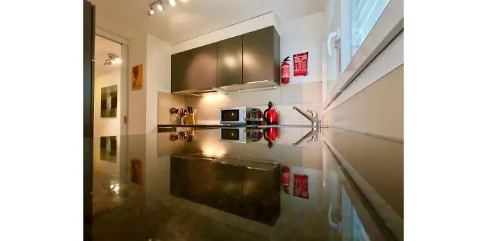 Apartmán Bright Spacious And Modern With Terrace *