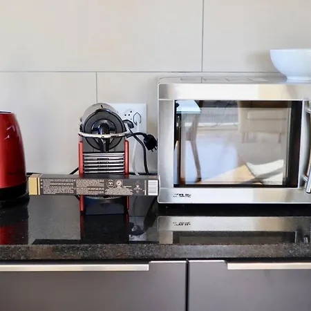 Daire Bright Spacious And Modern With Terrace *