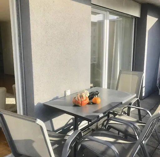 Bright Spacious And Modern With Terrace Daire Lozan